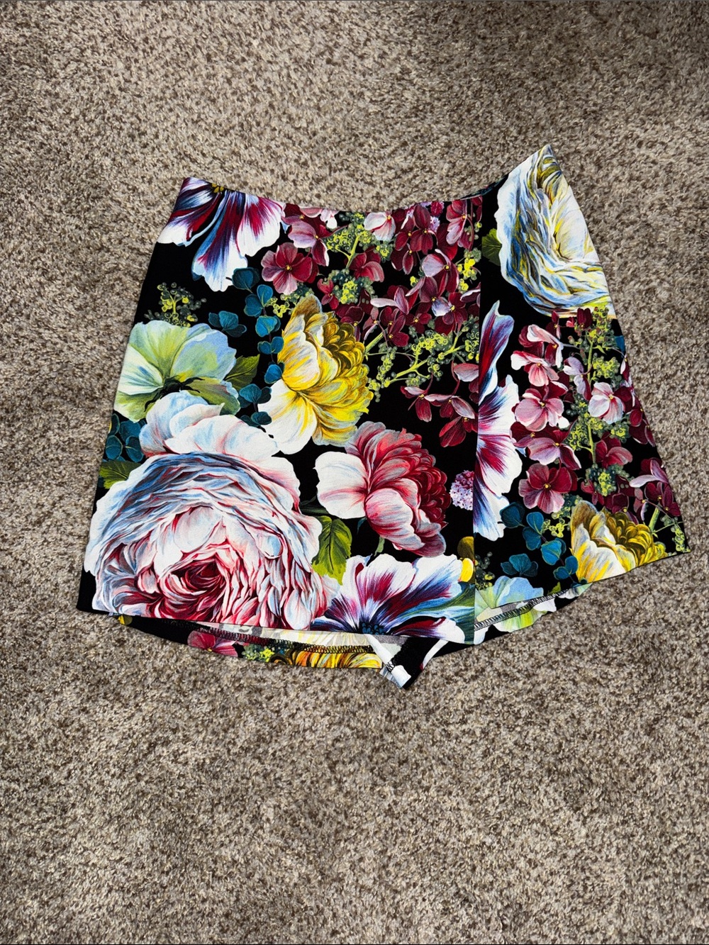 Floral Print High-Waist Women’s Skort - Black Multi